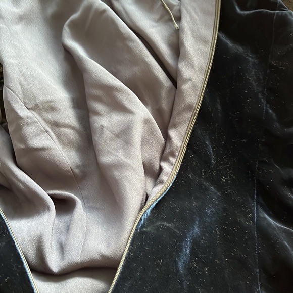 Stunning navy velvet and lace dress - Picture 13 of 15